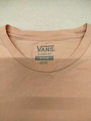 Vans T-shirt Medium pink with large back graphic like new