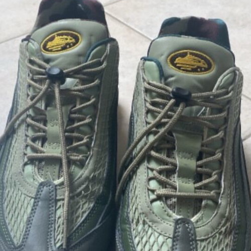 Corteiz Shoes Like New, Size 45, Green