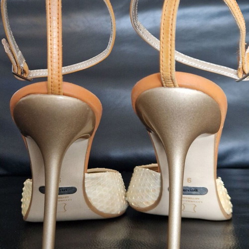Bruni pointed shoes orange new, size 39