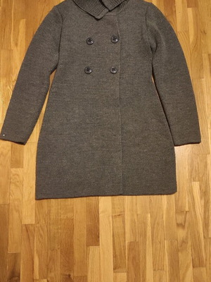 Long gray knitted cardigan medium like new