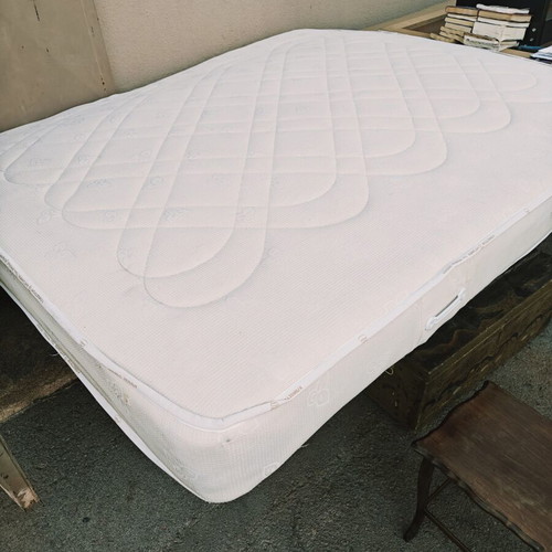Double bed like new 200x170 cm