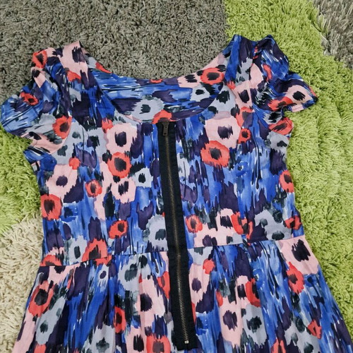 River Island dress with floral pattern, size L, like new