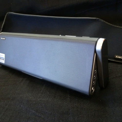 Sony SRS-BTX300 Bluetooth portable wireless speaker new, black