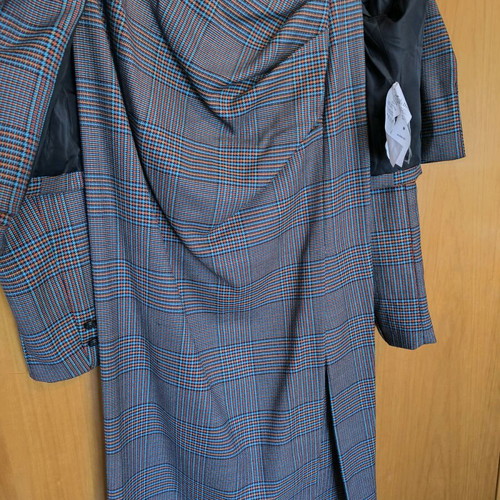 Toi Moi suit with skirt and trousers like new