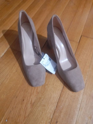 Mango pumps new, size 38, beige