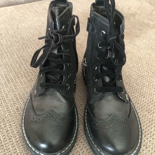 Children's boots size 31 new