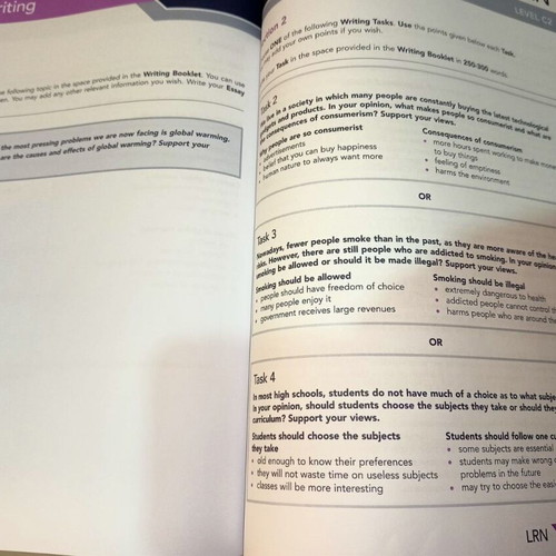 LRN C2 Practice Tests Student's Book like new, English
