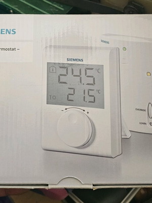 Siemens rdh100rf thermostat used, complete set