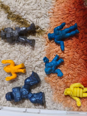 Alien monster fighters used, pack