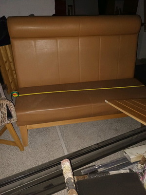 Sofa like new 1.45m ideal for cafe, bar, clinics