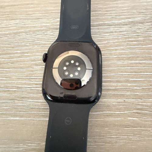 Apple Watch 11 σαν καινούργιο με όλα τα παρελκόμενα