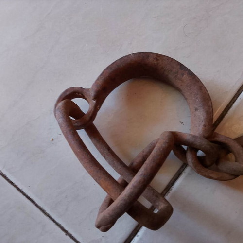 Handcuffs used, pair of forged heavy shackles 1770-1840