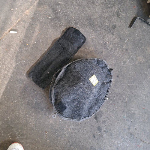 Hyundai Getz spare wheel crank used 03-08 mod with case