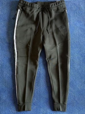 Nike REFLECTIVE Tech Fleece ανδρικό παντελόνι XL, πράσινο