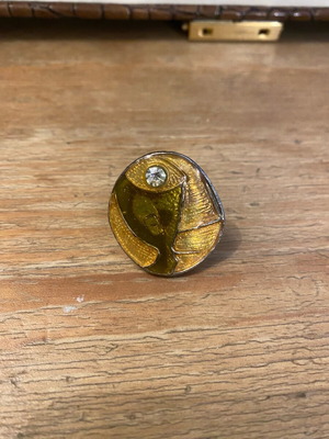 Adjustable ring like new, impressive for all occasions