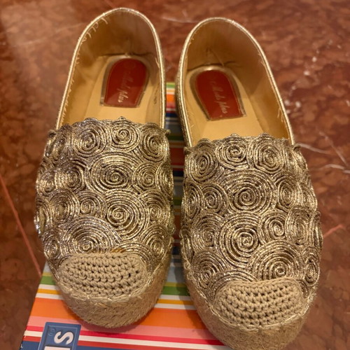 Espadrilles gold like new