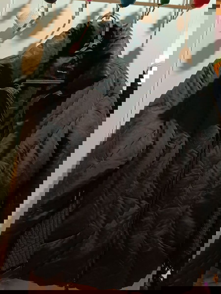 PENNYBLACK size M μπουφάν κάνει και S (είναι κάπως στενό).