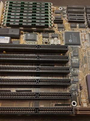 Μητρική ECS FX-3000 με CPU 486 και RAM σαν καινούργιο