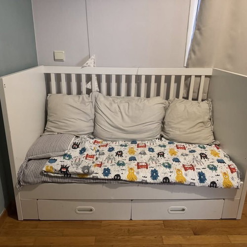 Ikea Stuva 15361 crib bed with mattress and drawers like new, white