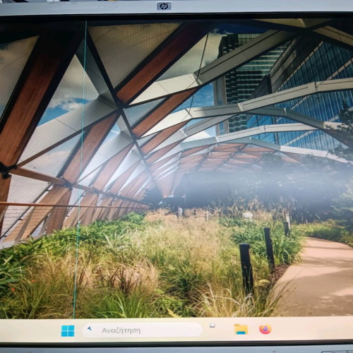 Hp 24 inch la2405wg monitor used with screen line without cables