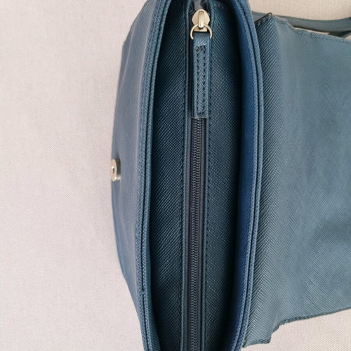 Carpisa crossbody bag used, green