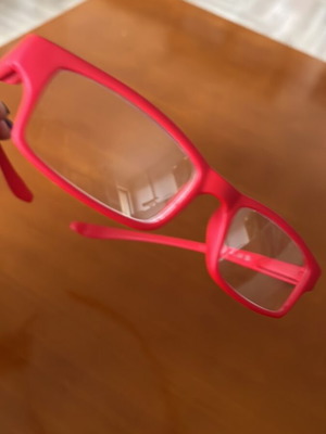 Presbyopia glasses 1.50 diopters like new, unisex, red