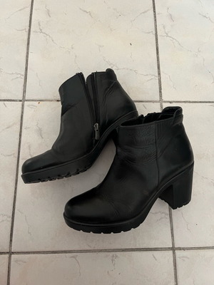 Black leather ankle boots used with medium 8cm heel size 38