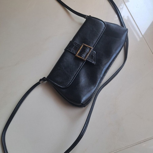 Black Small Shoulder Bag used with Decorative Buckle