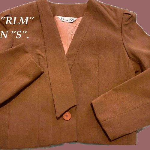 Only set dress and crop jacket brown like new, sizes XS/S