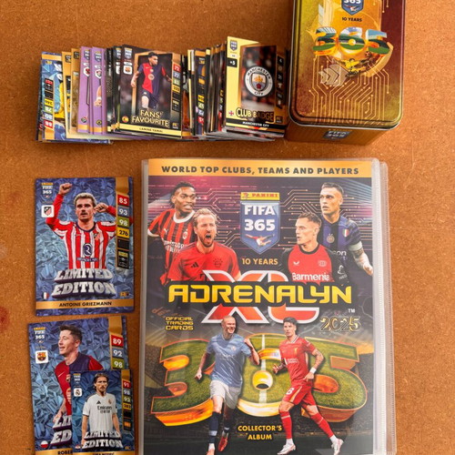 Panini Adrenalyn XL 365 2025 collector's album like new, 220 cards approx