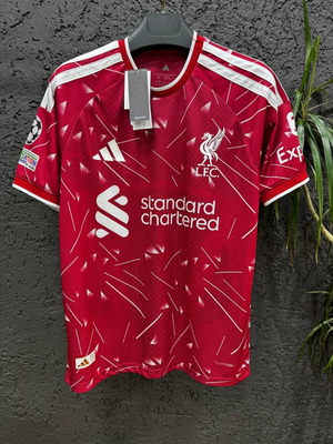 Liverpool FC домашен екип 2025/26 като нов официално копие