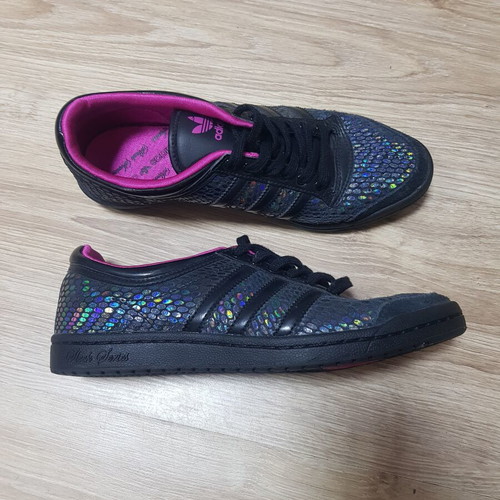 Adidas Sleek Series Sports Shoes Size 36 2/3 Like New