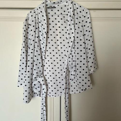 Women's shirt medium side tie like new