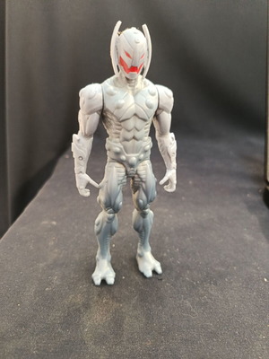 Hasbro Ultron Marvel φιγούρα δράσης, 15 εκ.