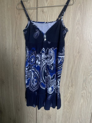 Esprit top with nice details, new, size L