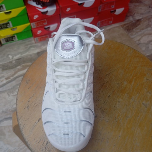 Nike Tn sneakers new, white and pink, athletic style
