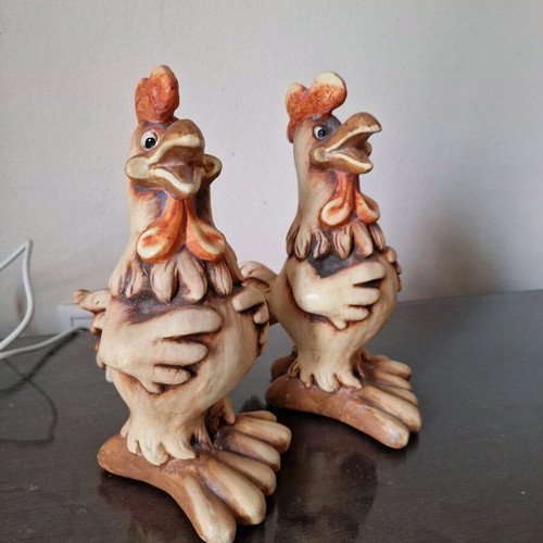 Clay decorative roosters like new, pack of 2 pieces