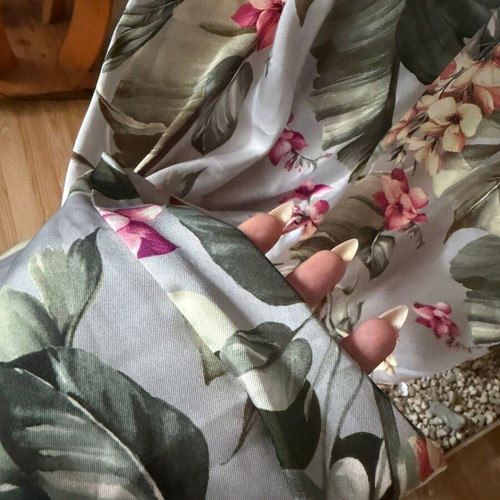 Mango satin floral pants like new, size XS