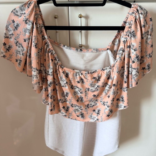 Nidodileda bodysuit like new, white and pink, size S