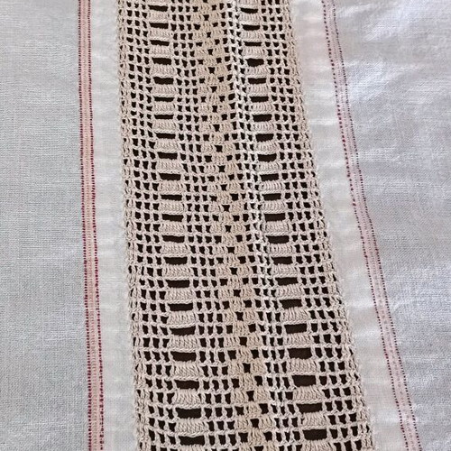 Handmade embroidered tablecloth with lace, new, cotton 1.15×1.15 m