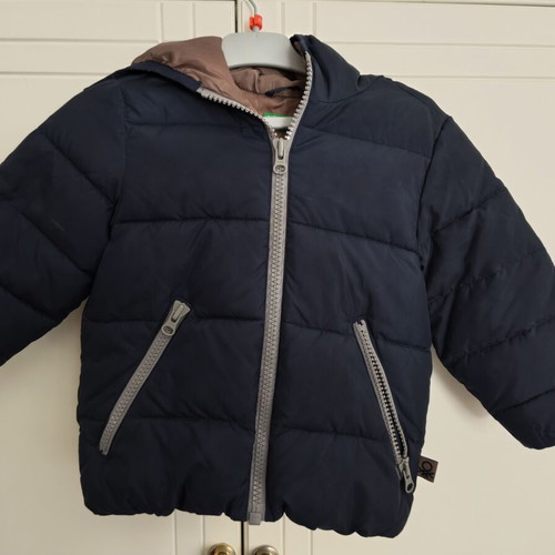 Benetton children's jacket like new, size 2 years, black