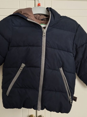 Benetton children's jacket like new, size 2 years, black