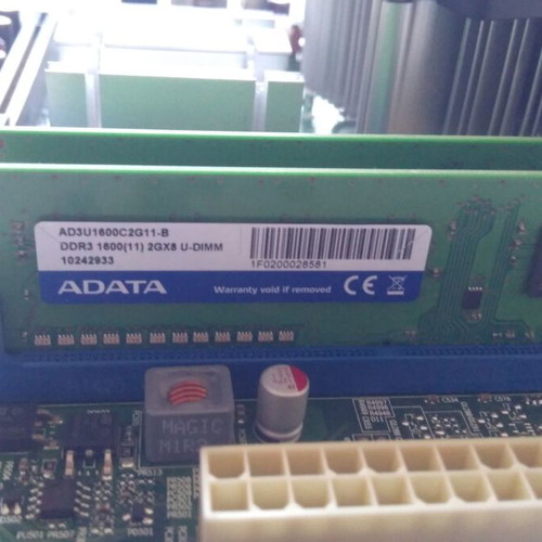 Foxconn 2A8C motherboard with Intel Pentium E5800 dual core 3.2 GHz and 2x2MB DDR3 RAM used