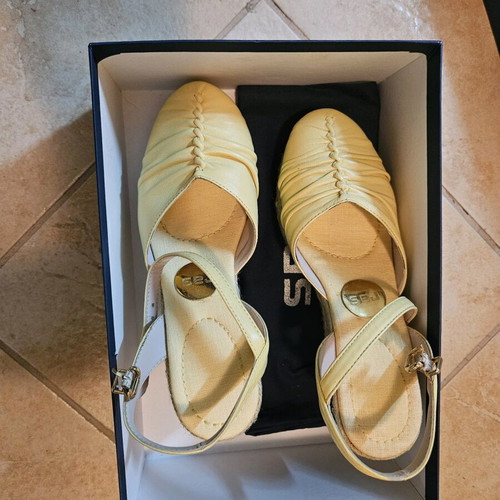 Ras women's platform shoes like new, beige-yellow, 9.5 cm heel, size 37