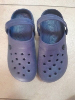 Παντόφλες μέγεθος 37 μεταχειρισμένες, μπλε, μια φορά φορεμένες