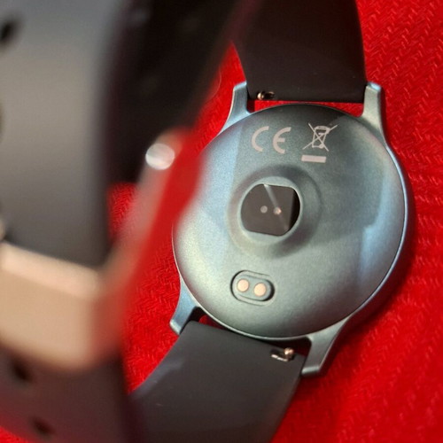Electronic watch with multiple functions new