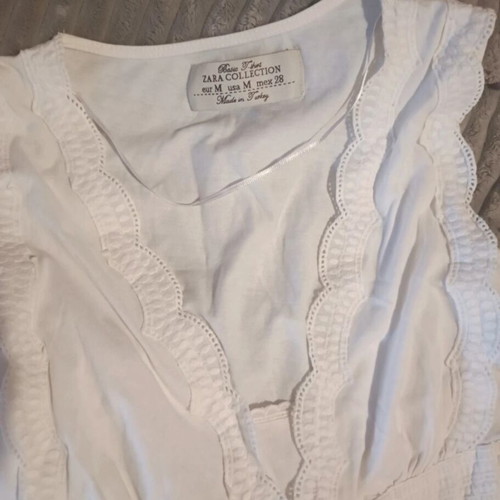 Zara white top like new