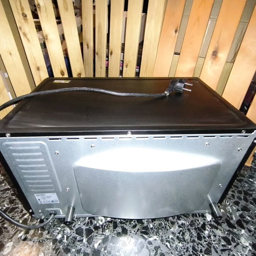 Austria oven like new with baking tray and grill 30 liters 1600W