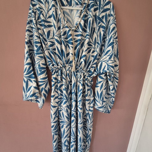 Long floral dress one size blue, new from Egypt