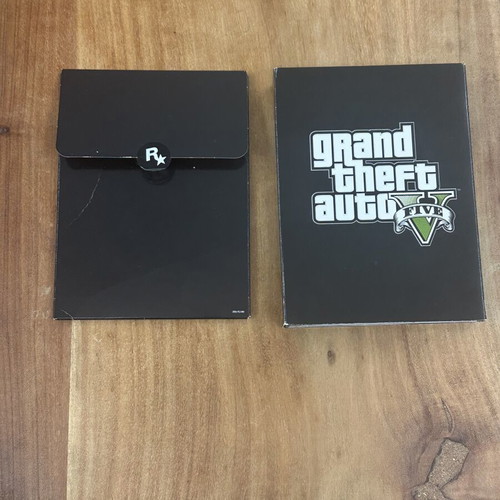 Grand Theft Auto V PC Complete Edition 7 DVDs like new with map